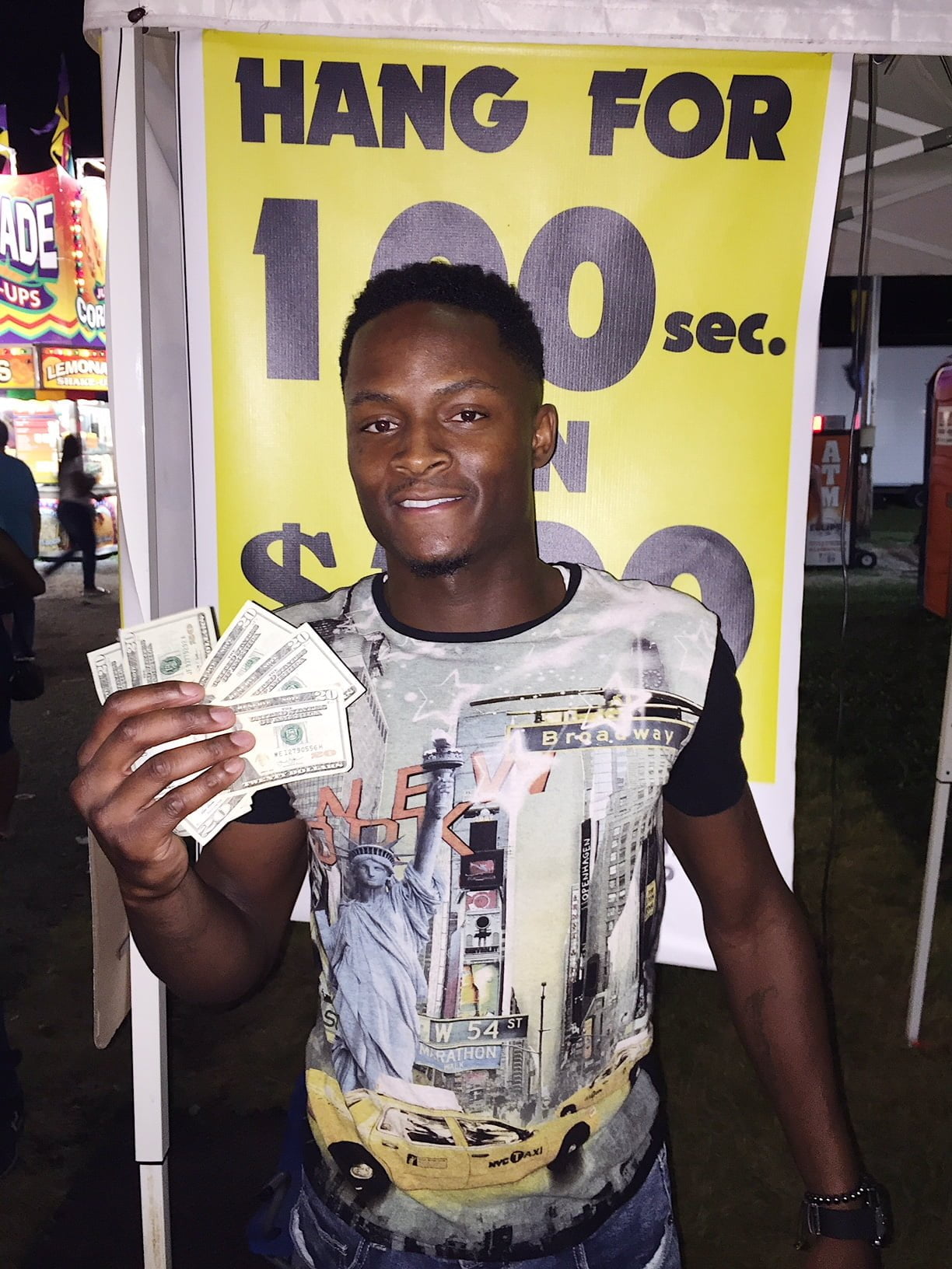 Hang Challenge participant at a Hang2Win event