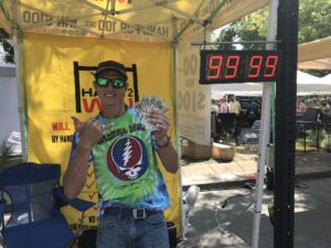 Hang Challenge participant at a Hang2Win event