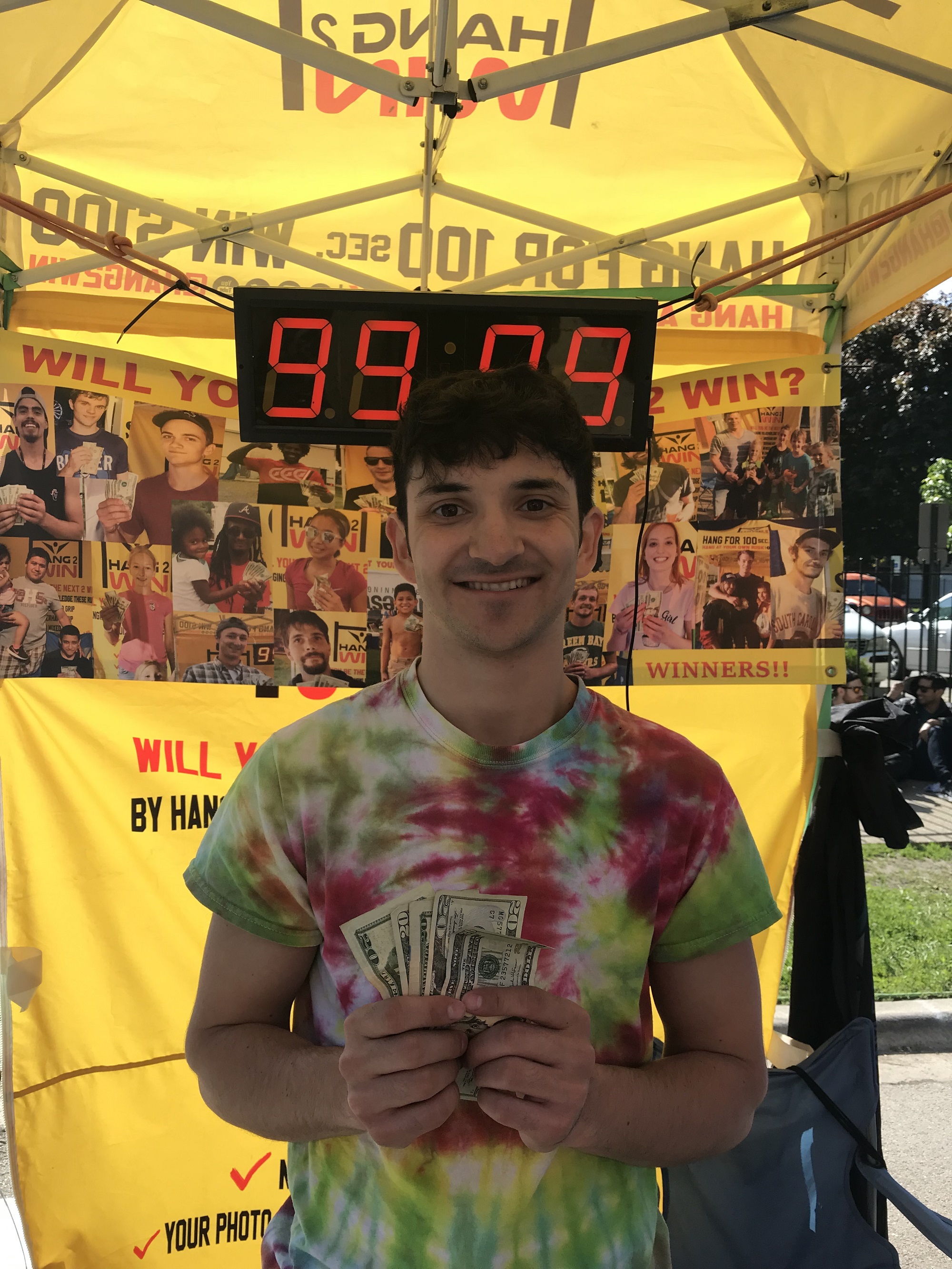 Hang Challenge participant at a Hang2Win event